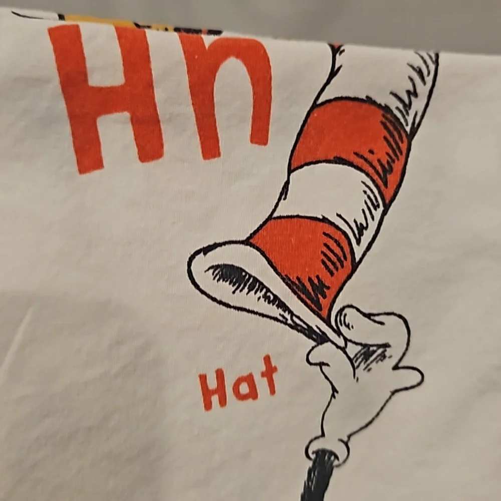 Pottery Barn Kids Dr. Seuss Vintage 2012 Standard Organic Cotton Pillowcase Set